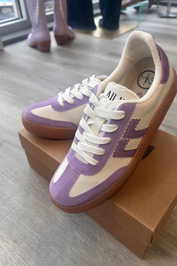 Matthew 1 Sneakers: Lilac and White Sneakers