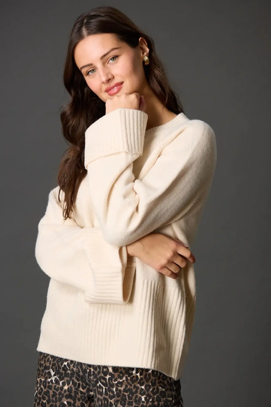 Round Neck Folded Wide Sleeves