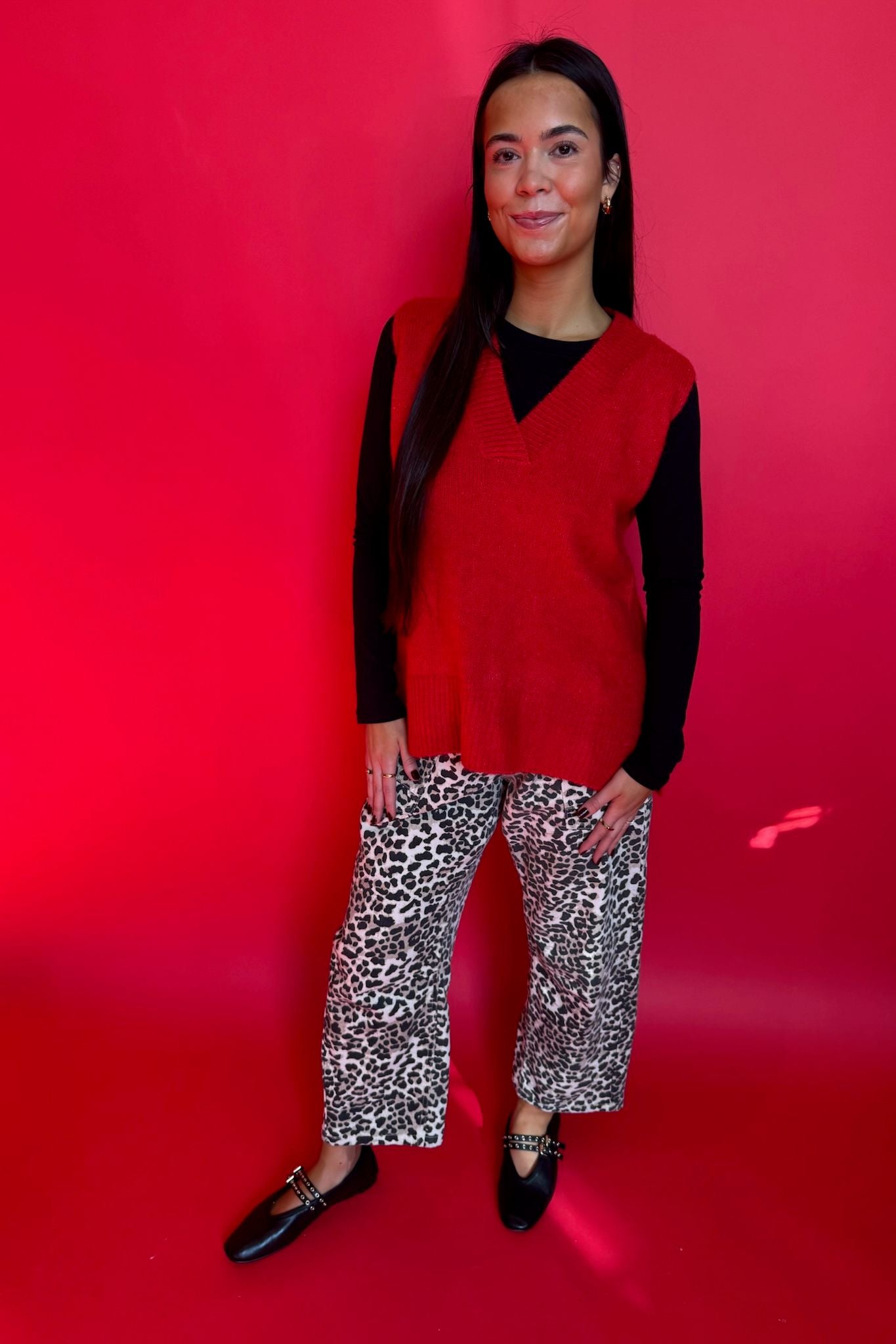 Soft Sweater Vest With Side Slit Red